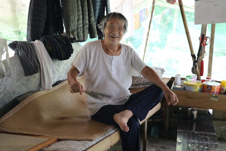 沒電也能活!15年來第一次吹電風扇 新店74歲「山頂奇人」揭身世 沒電也能活!15年來第一次吹電風扇 新店74歲「山頂奇人」揭身世