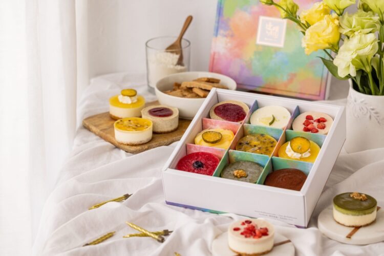 雙層脆餅、爆奶夾心-透明烤箱新穎禮盒成品味派首選