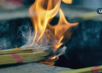 中元普渡拜拜、燒金紙小心致癌！造成空污恐觸法⋯快用「3招自救」