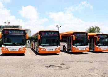 南市再添18輛示範型電動公車-投入橘9、橘9-1、橘13營運首度行駛國道