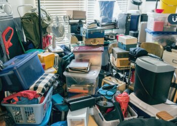 別再撿了！為什麼長輩總愛囤積東西？專家揭：恐因「1感受」未被滿足