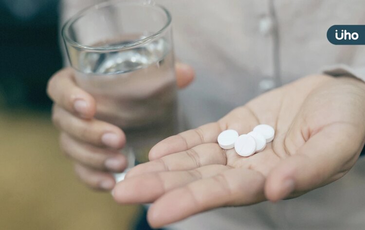 退燒止痛藥該怎麼挑?藥師曝「2種常見藥物」副作用:嚴重恐肝壞死 退燒止痛藥該怎麼挑?藥師曝「2種常見藥物」副作用:嚴重恐肝壞死