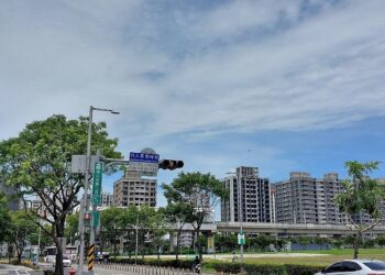 房市買氣不降、賣方繼續樂　專家提醒「將感受市場挑戰」