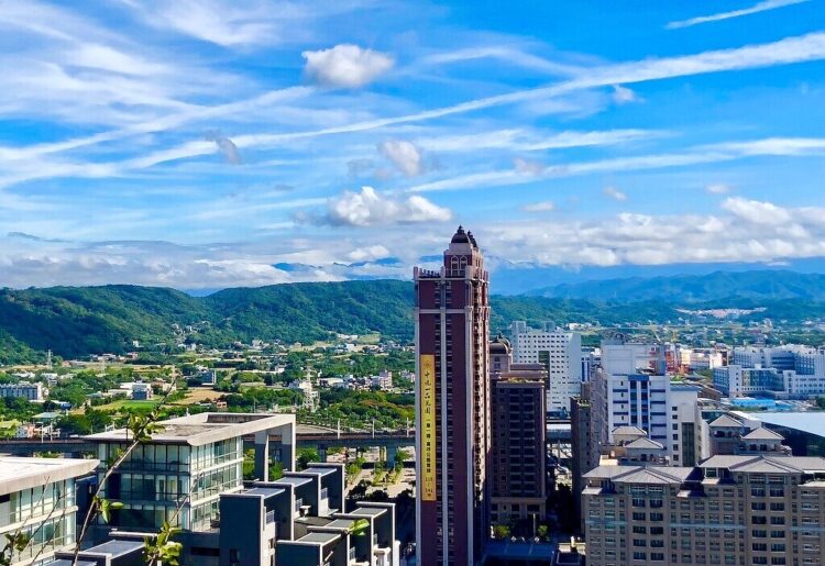 使用寬限期!竹科工程師3年賺1500萬「再爽拿房地合一、土增重購退稅」 使用寬限期!竹科工程師3年賺1500萬「再爽拿房地合一、土增重購退稅」