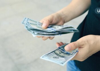 給陌生人「1萬美元」會怎樣？實測揭驚人結果：三分之二都捐給別人