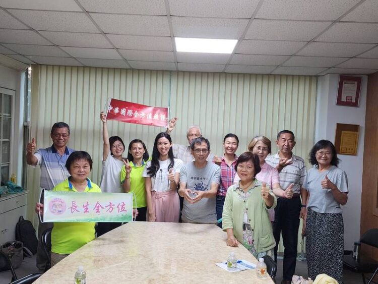 壯世代初體驗AI寫作和攝影實作,感受技術的強大魅力 壯世代初體驗ai寫作和攝影實作,感受技術的強大魅力