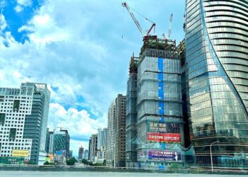 銀行限貸風暴來了-建案交屋卡關「解約沒收總價15％」估價師：別輕信建商承諾房貸