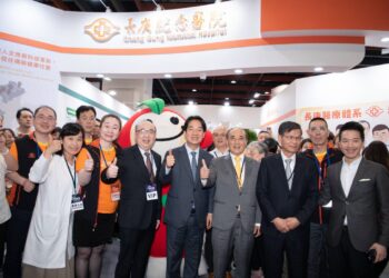 「高齡健康產業博覽會」 長庚醫院展現全方位高齡健康照護成果