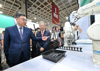 手工具AI機器人TAIROS亮相 助攻製造業升級