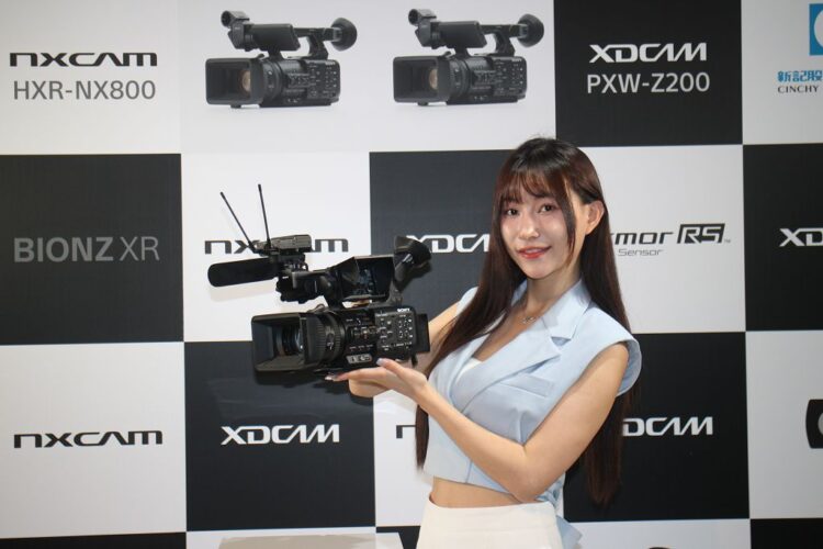 具備 4K 120p 高速錄影、20X 變焦 G 鏡頭、自動取景 Sony 發表 4K HDR 手持專業攝影機 PXW-Z200、HXR-NX800 具備 4K 120p 高速錄影、20X 變焦 G 鏡頭、自動取景 Sony 發表 4K HDR 手持專業攝影機 PXW-Z200、HXR-NX800