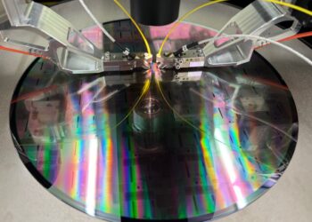 台荷聯手「光」速前進 工研院串聯貿聯、茂德跨國合作