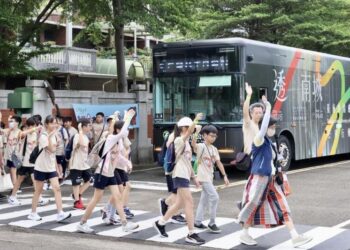 南市攜手監理、九大運輸業強化路口停讓-建立交通友善環境