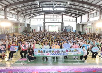 南市「友善校園週」登場-黃偉哲籲學子牢記「五不四要」自我保護原則