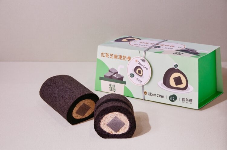 中秋送禮推薦！鶴茶樓攜手小小樹食推紅茶芝麻凍奶捲-外送平台享限定優惠