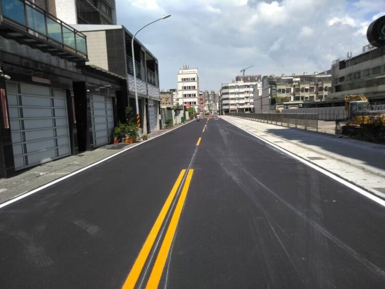 鳳山區過雄街拓寬完成開放通車 鳳山區過雄街拓寬完成開放通車