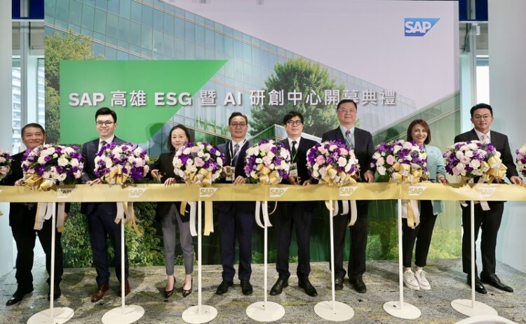SAP 全球首座 ESG 暨 AI 研創中心在亞灣盛大開幕 sap-全球首座-esg-暨-ai-研創中心在亞灣盛大開幕