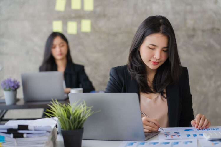 同事難相處想要轉職？換新工作考慮4個關鍵因素