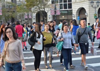 漲最低工資恐釀「通膨螺旋」？近9成5勞工：擔心物價跟漲