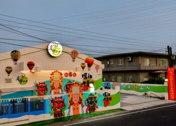 青操食品工廠夜間點燈測試-恭迎白沙屯媽祖9/16駐駕