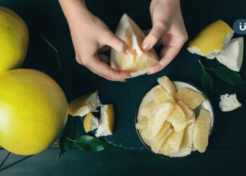 剝柚子如何不留苦味？專家授3招「快速剝柚法」輕鬆剝下完整果肉