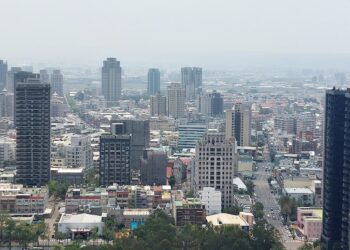 外國人、陸港澳民眾適用自住稅率？官方這樣說