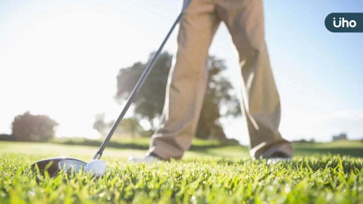 企業家打高爾夫視力變差揮桿總落空,以為近視變深換眼鏡皆無法改善,一檢查才知白內障作祟 企業家打高爾夫視力變差揮桿總落空,以為近視變深換眼鏡皆無法改善,一檢查才知白內障作祟