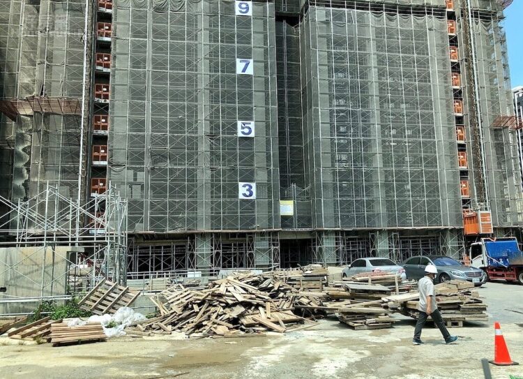 買預售3房想改2房...建商拒客變 裝潢達人:噴10幾萬後這事更惱人 買預售3房想改2房…建商拒客變-裝潢達人:噴10幾萬後這事更惱人