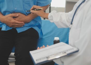 大腸癌患者營養吸收差，體力不足恐提高術後併發症風險，醫：術前補充支持性靜脈營養大幅縮短恢復期