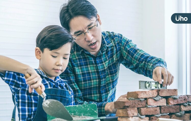 爸爸影響力不輸媽媽!研究揭「父親陪玩3好處」孩子智商高人一等 爸爸影響力不輸媽媽!研究揭「父親陪玩3好處」孩子智商高人一等