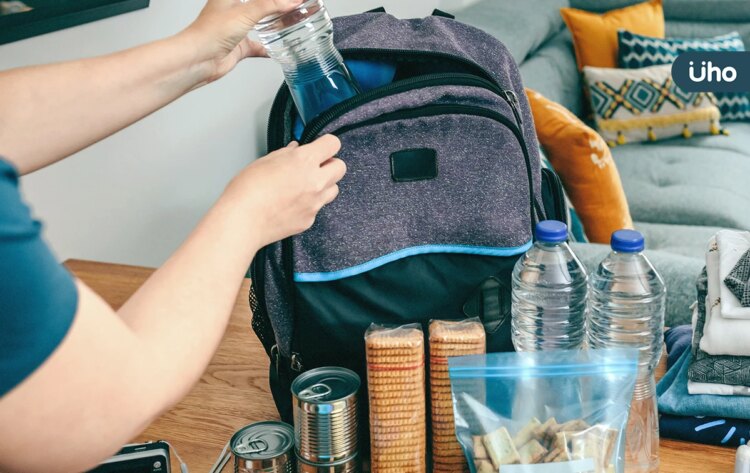 地震「緊急避難包」該放哪些東西?專家列「12種物品」成救命關鍵 地震「緊急避難包」該放哪些東西?專家列「12種物品」成救命關鍵