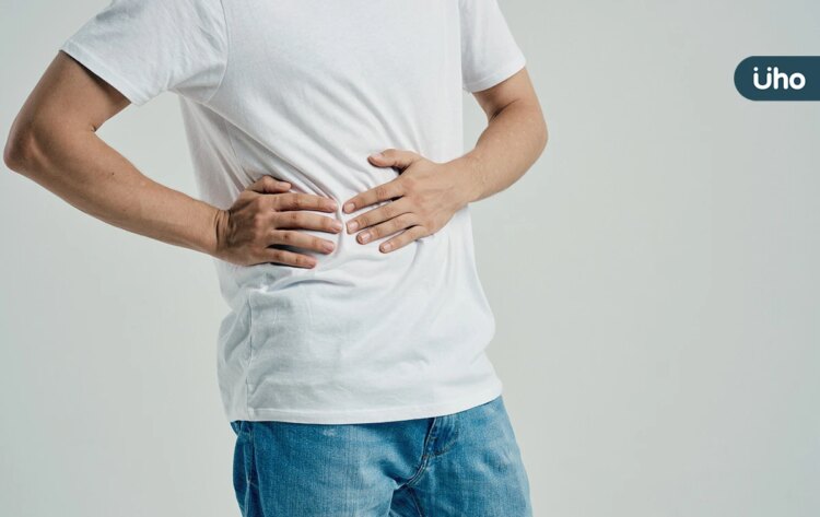 男子結石竟多到「像水泥牆」包覆泌尿道!醫警告:長期發炎腎已受損 男子結石竟多到「像水泥牆」包覆泌尿道!醫警告:長期發炎腎已受損