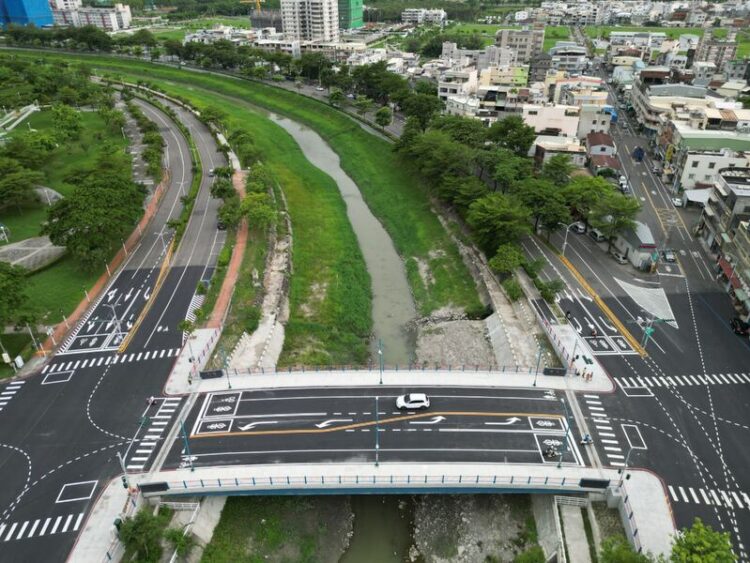 岡山筧橋改建開放通行 工務局:提升岡山新行政區交通便利性 岡山筧橋改建開放通行-工務局:提升岡山新行政區交通便利性