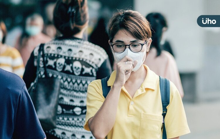 秋冬呼吸道病毒大爆發!醫曝下波新冠高峰「恐落在●●月」持續到春節 秋冬呼吸道病毒大爆發!醫曝下波新冠高峰「恐落在●●月」持續到春節