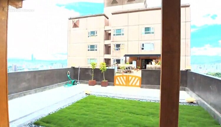 沒錢買不到?「露臺戶辦烤肉趴」羨慕炸 網讚這一層:極品中的極品 沒錢買不到?「露臺戶辦烤肉趴」羨慕炸-網讚這一層:極品中的極品