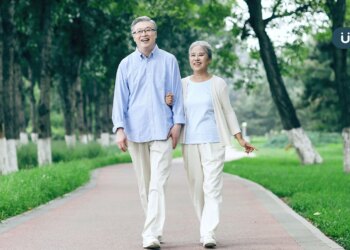 銀髮族「早起散步」就能抗老化！莊靜芬教「赤腳散步法」5步驟見效