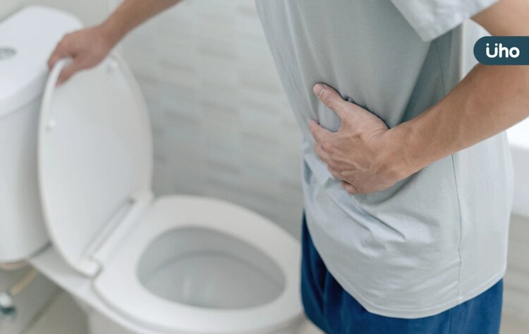 腹脹腹痛、大便變灰白色竟是罹癌!醫揭「7大初期症狀」像腸胃不適 腹脹腹痛、大便變灰白色竟是罹癌!醫揭「7大初期症狀」像腸胃不適