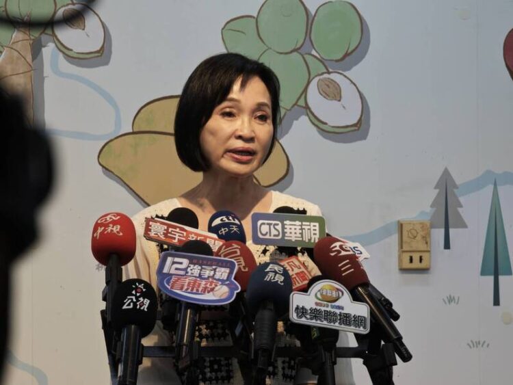 高雄市議員黃紹庭涉浮報助理費案 柯志恩無端受批評 高雄市議員黃紹庭涉浮報助理費案-柯志恩無端受批評