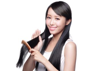 為什麼梳子需要清洗？別忽略保養頭髮超重要一步驟