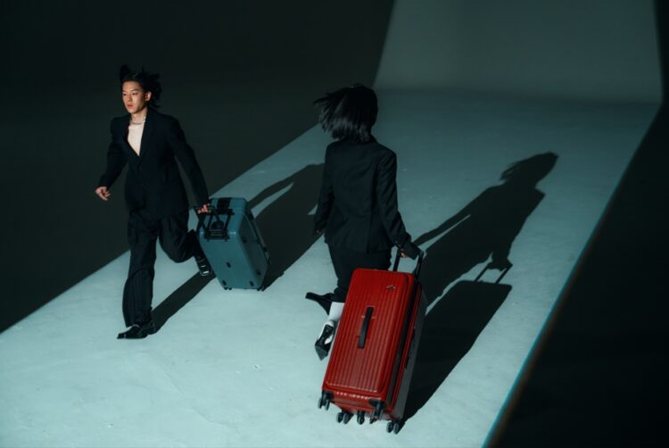 潮流隨行天下 Arowana亞諾納前開式運動箱顛覆旅遊體驗