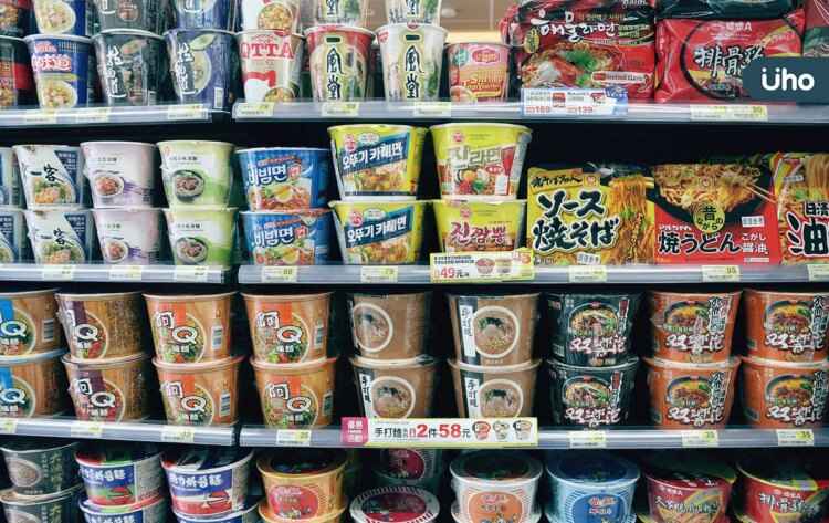 颱風天「台灣人習慣吃泡麵?」 他揭七年級生回憶:代表我們曾經活過 颱風天「台灣人習慣吃泡麵?」-他揭七年級生回憶:代表我們曾經活過