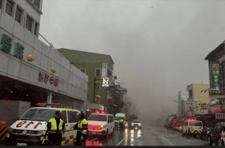 颱風天東港安泰醫院發生火警 共176名病患由警消全數搜救尋獲 颱風天東港安泰醫院發生火警-共176名病患由警消全數搜救尋獲