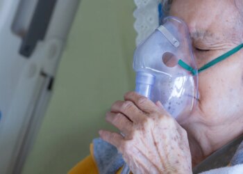 秋冬雙疫夾擊-新冠、流感難辨-疫苗雙打防護再升級