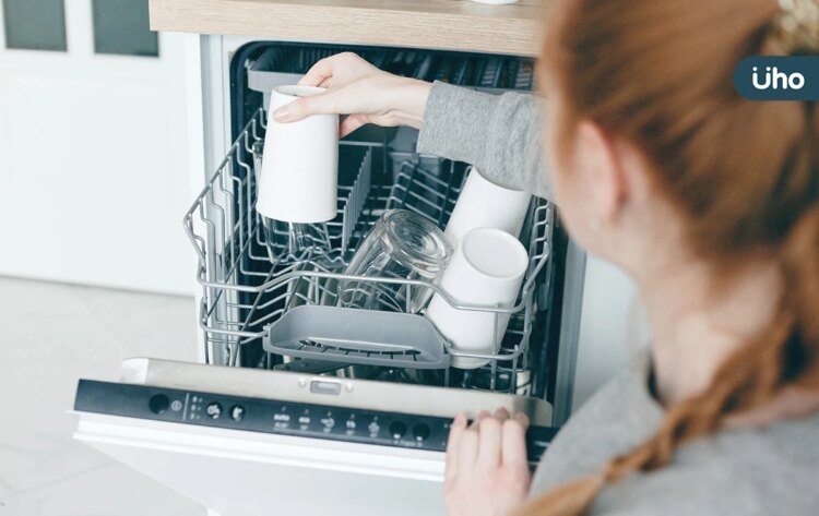 用洗碗機洗碗,竟會傷害腸道健康?專家揭「多1動作」防化學殘留 用洗碗機洗碗,竟會傷害腸道健康?專家揭「多1動作」防化學殘留