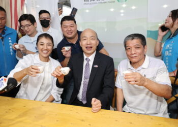 南投茶博千人茶會-許淑華縣長與韓國瑜院長共品好茶