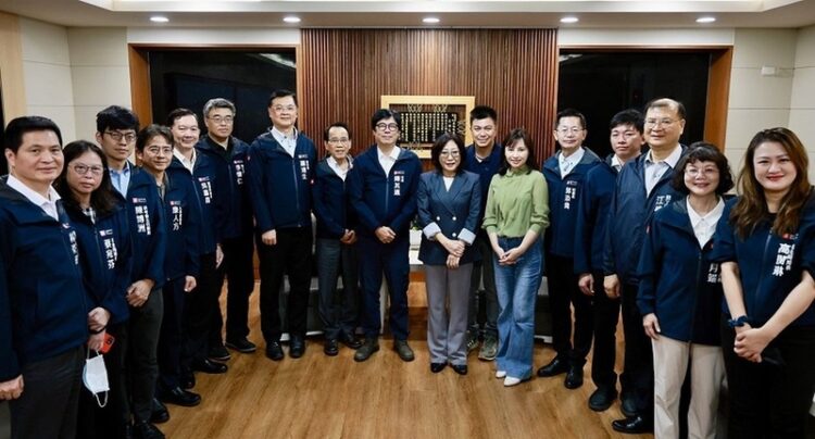 市長陳其邁與議長康裕成共同關注市政議題，台積電高雄廠再擴建計畫進行中