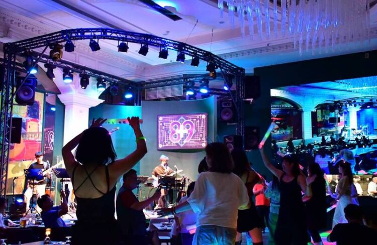 用美食與音樂撕下8+9刻板標籤 台中餐飲新品牌營造反差感成功吸睛 用美食與音樂撕下8+9刻板標籤-台中餐飲新品牌營造反差感成功吸睛