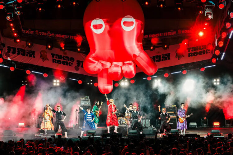 Takao Rock打狗祭周末兩天湧10萬人潮 日本龐克搖滾氣志團熱演大跳32蹲 takao-rock打狗祭周末兩天湧10萬人潮-日本龐克搖滾氣志團熱演大跳32蹲
