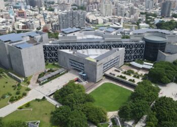 風災前空拍看科工館及高雄都會區變遷之美-（有片）