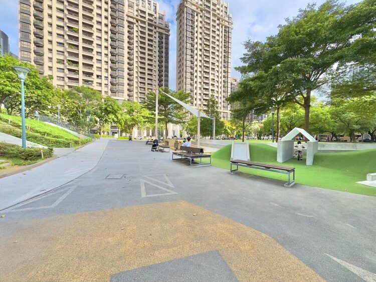 想找金龜婿?盤點全台前5「最富里」 有錢高官秒殺房款現形 想找金龜婿?盤點全台前5「最富里」-有錢高官秒殺房款現形