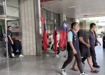 楠梓警全面防制atm詐騙提領- 圍捕車手破窗逮人送辦